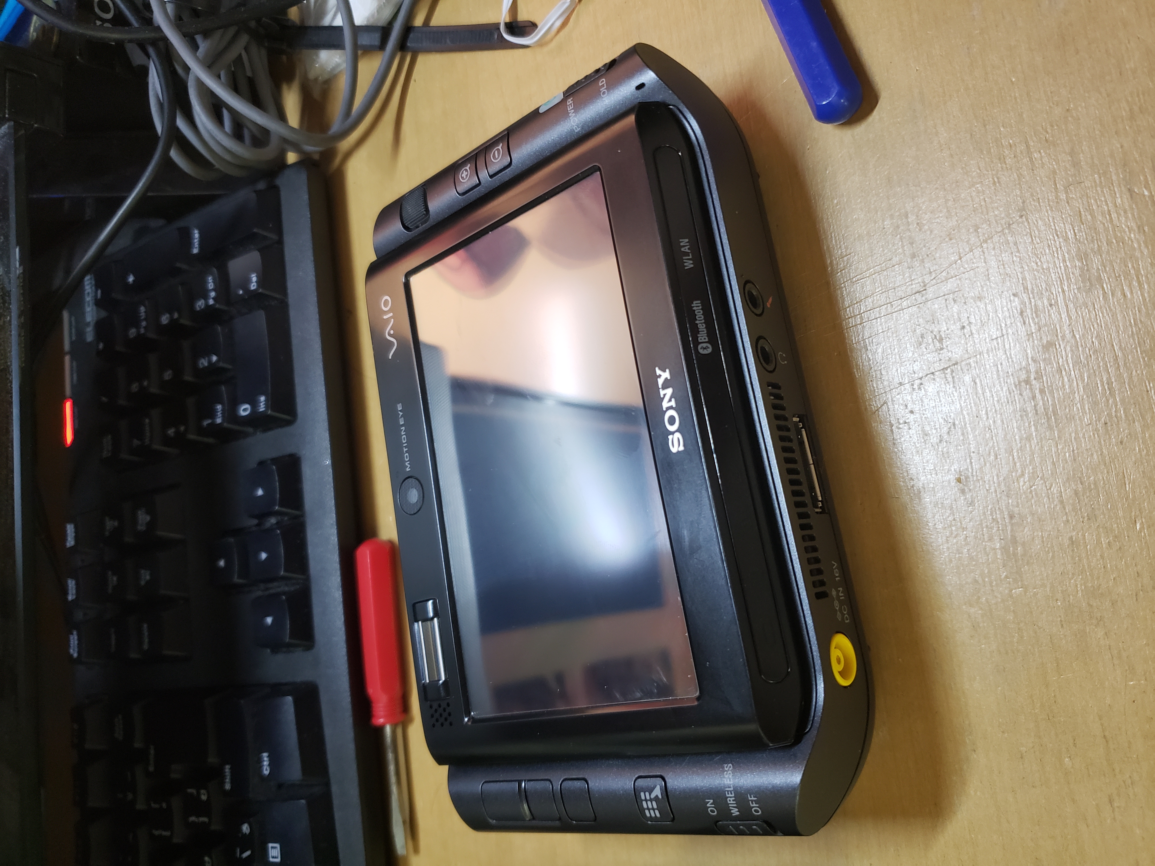 VAIO type U